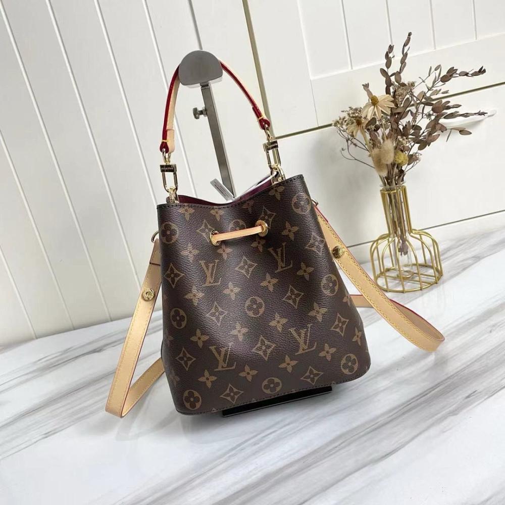 Stylish Refined Leather Bucket Bag