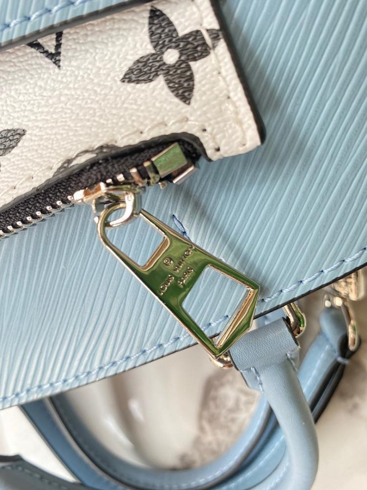 30 Montaigne Leather Shoulder Bag