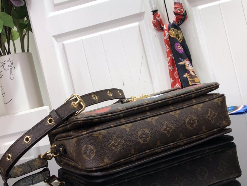 Practical Crossbody Bag