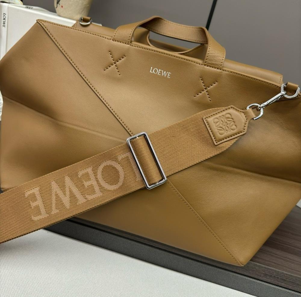 Italian-Inspired Elegant Leather Shoulder Bag
