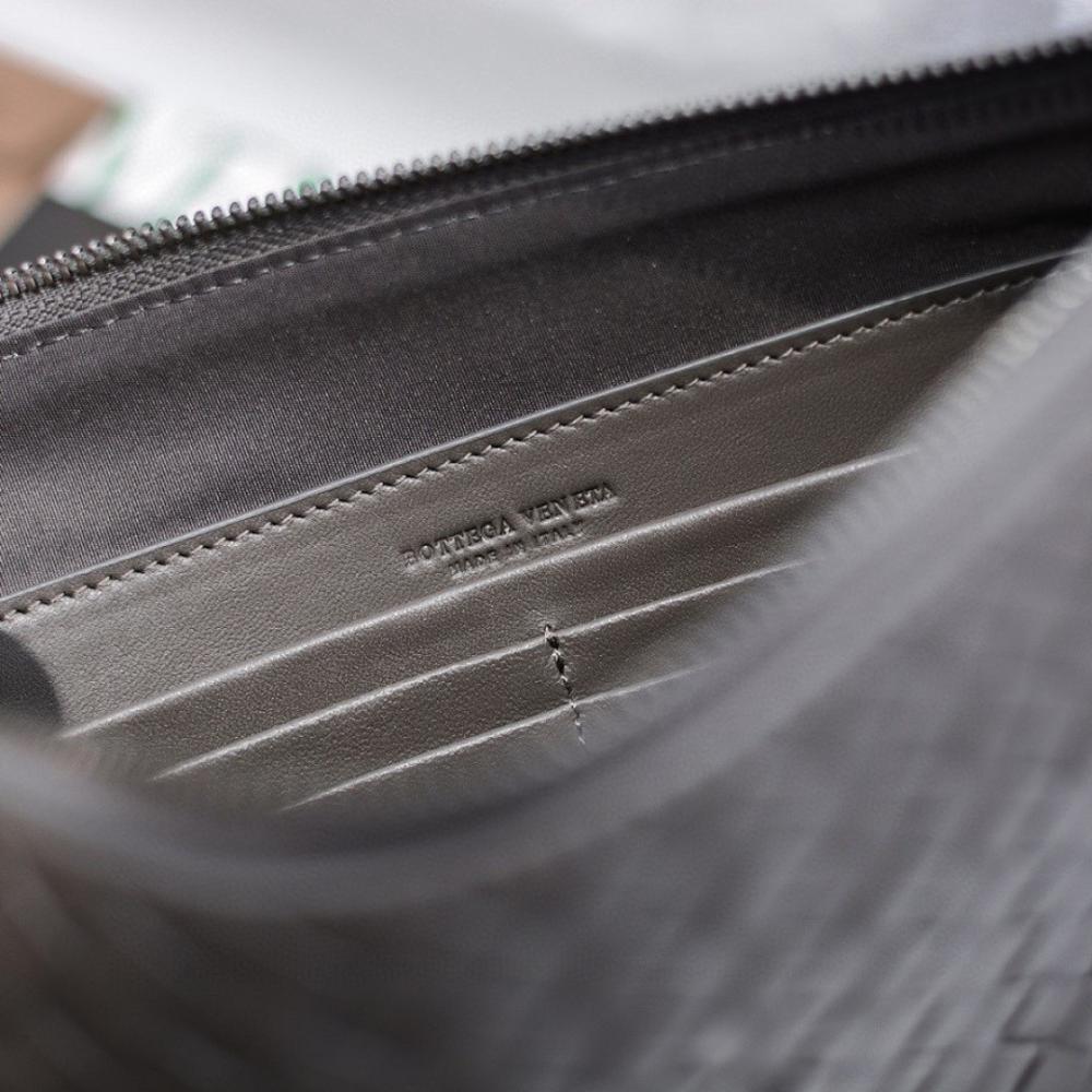Modern Luxury Quilted Lambskin Bag – Limited Edition