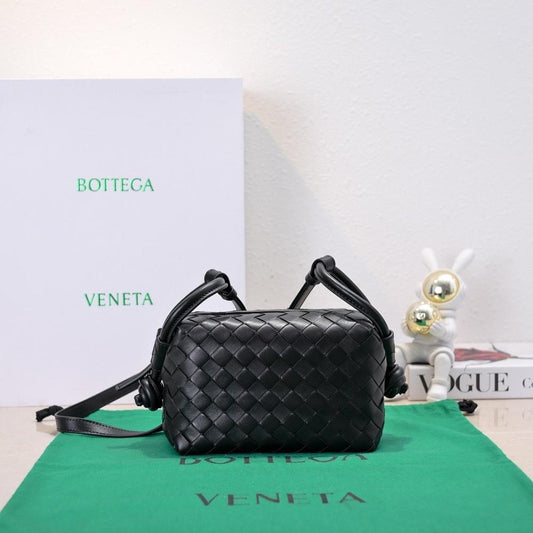 Classic Modern Woven Shoulder Bag