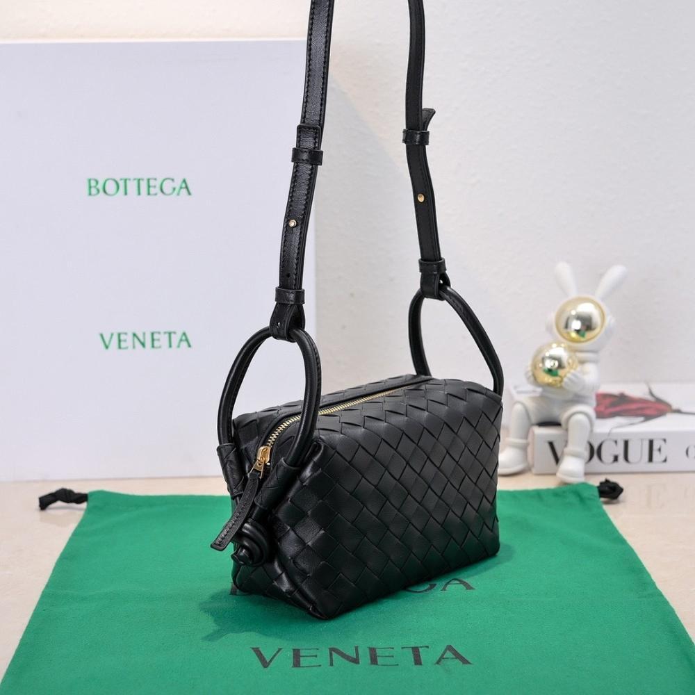Classic Modern Woven Shoulder Bag