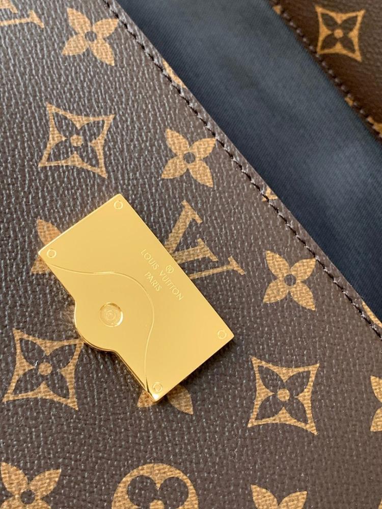 Luxury Silver Canvas Shoulder Bag – Limited Edition