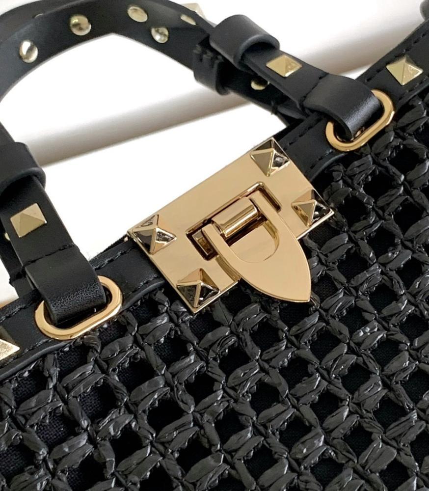 Stylish Studded Raffia Bucket Bag – Limited Edition