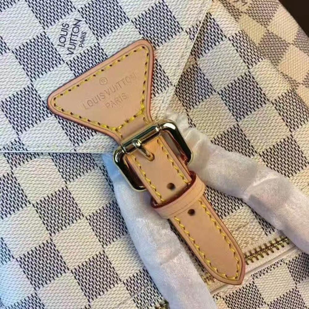 Modern Italian-Inspired Crossbody Bag