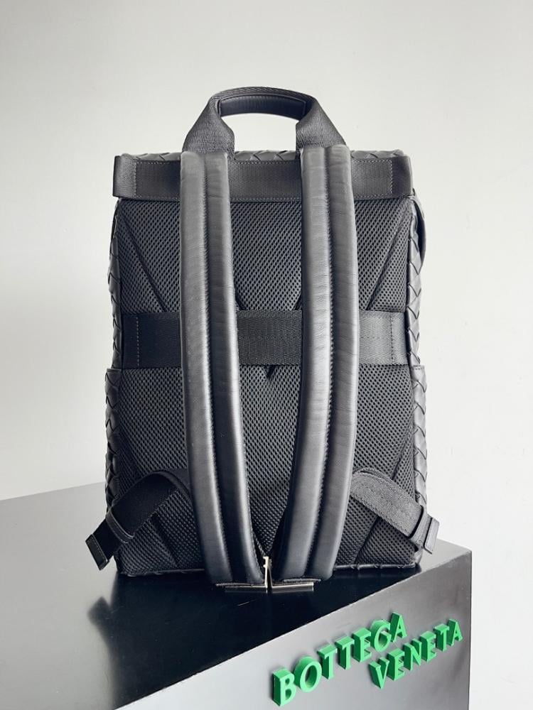 Elegant Premium Quilted Travel Bag