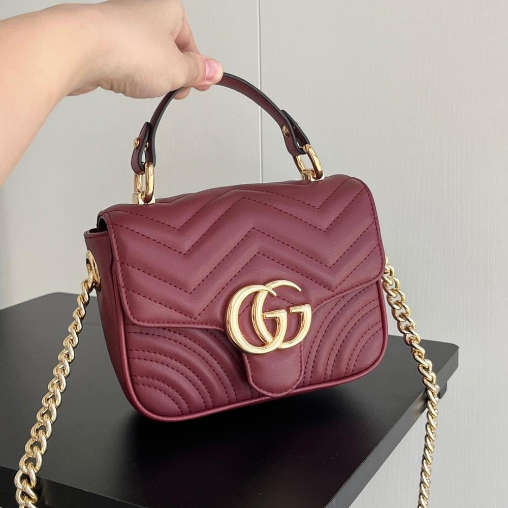 GG Marmont Gold Leather Shoulder Bag