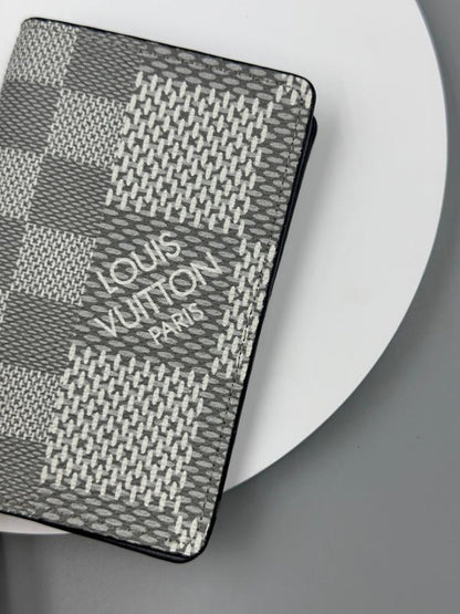 Modern Silver Monogram Wallet – Special Edition