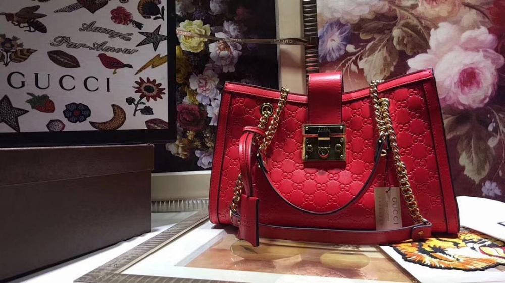 Elegant Stylish Gold Leather Bucket Bag – Limited Edition