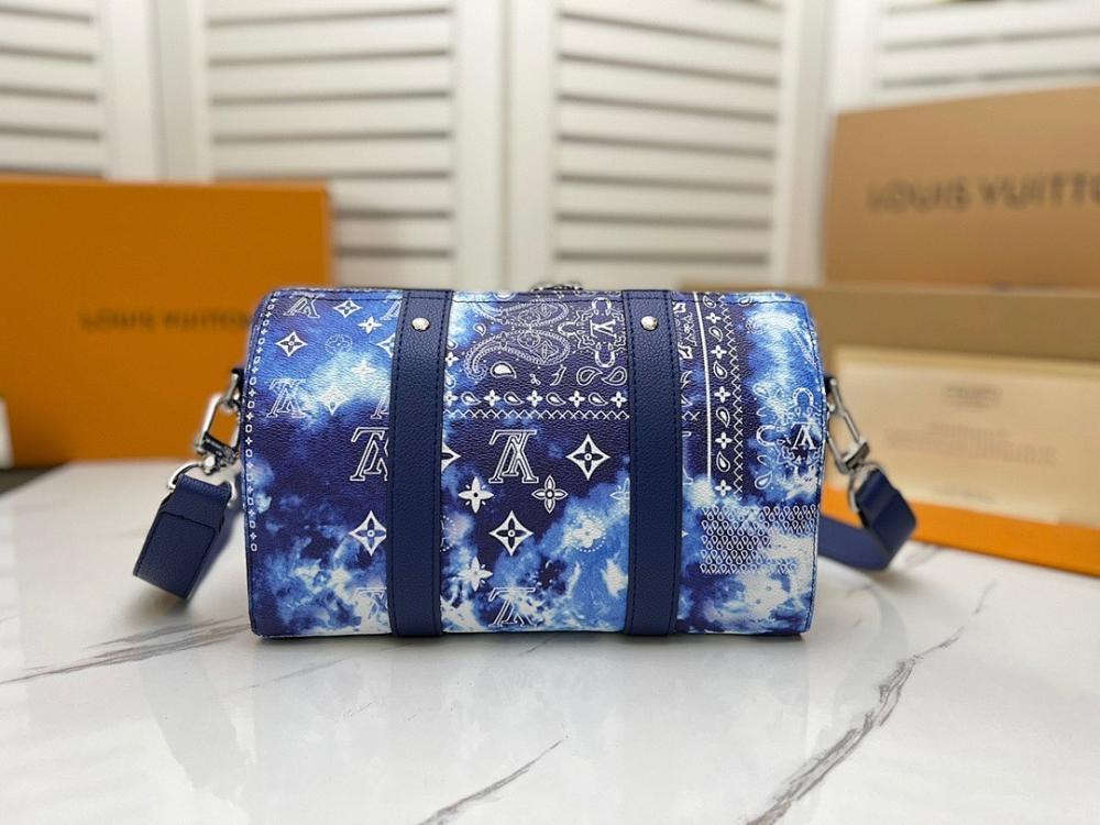 Modern Stylish Calfskin Shoulder Bag