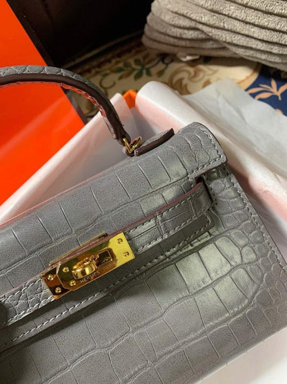 Classic Refined Leather Crossbody Bag