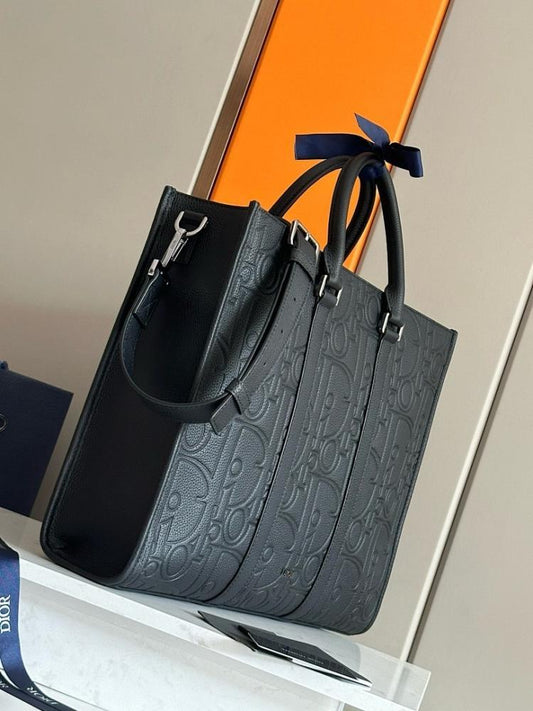 Stylish Refined Leather Shoulder Bag