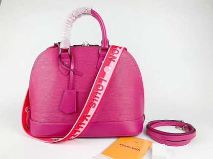 Modern Italian-Inspired Leather Shoulder Bag