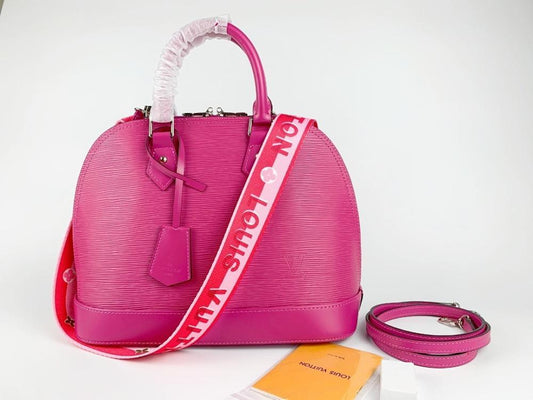 Modern Italian-Inspired Leather Shoulder Bag
