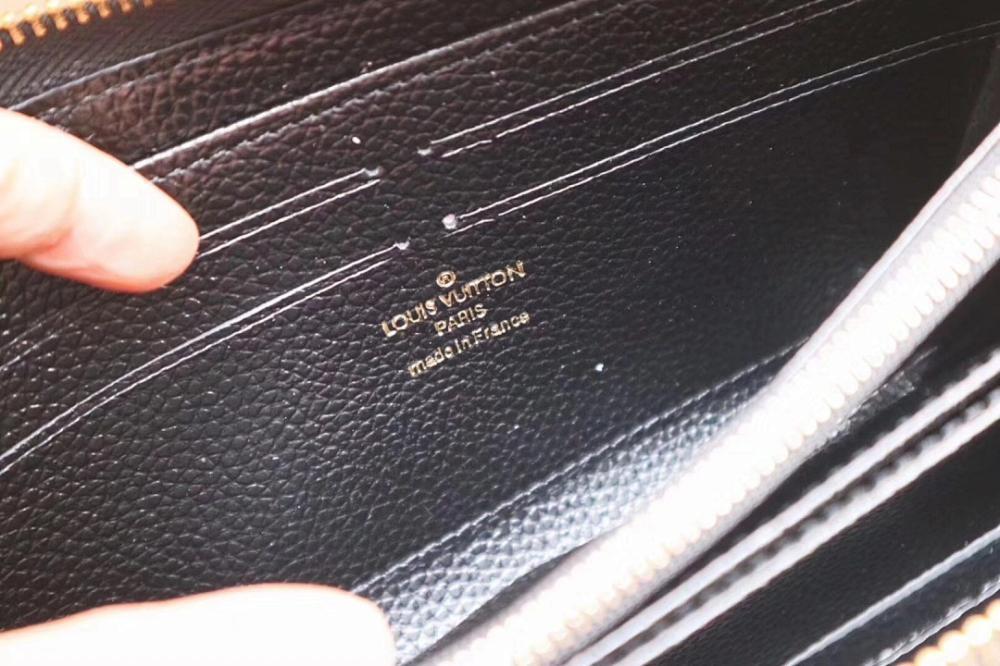 Luxury Leather Crossbody Bag – Special Edition