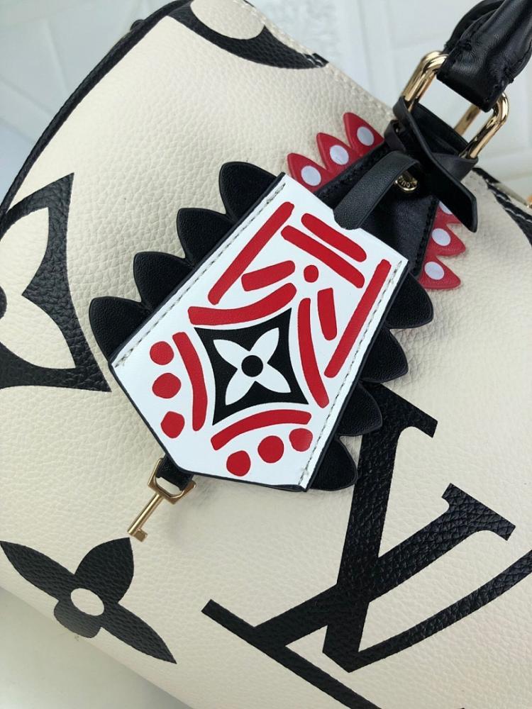 Elegant Top Handle Bag – Limited Edition