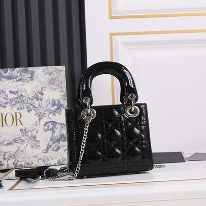 Diane Leather Shoulder Bag