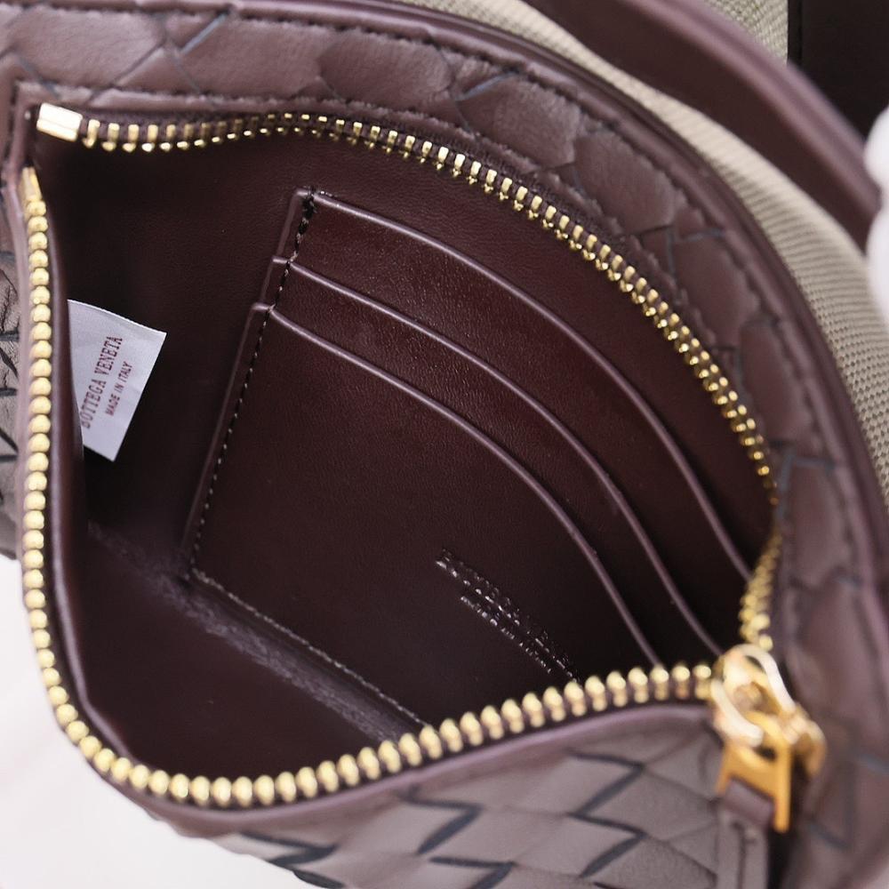 Elegant Premium Crossbody Bag