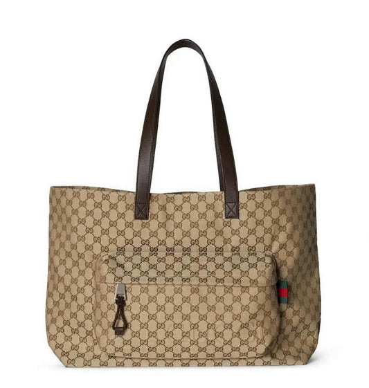 Elegant Refined Crossbody Bag