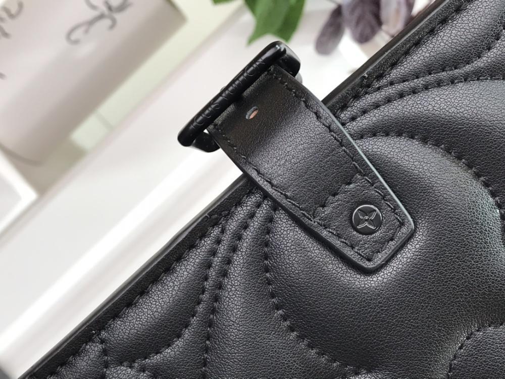 Elegant Tote Bag