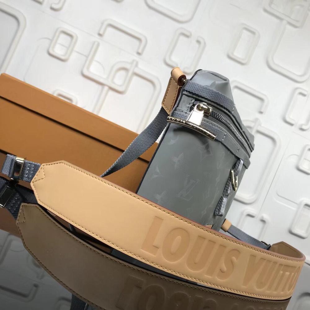 Practical Messenger Bag