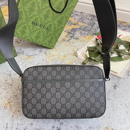 Modern Refined Top Handle Bag