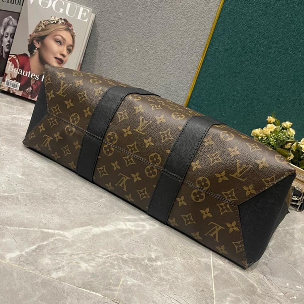 Stylish Leather Shoulder Bag – Special Edition