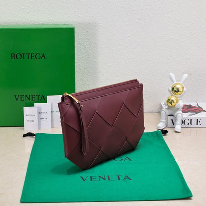 Modern Elegant Leather Top Handle Bag