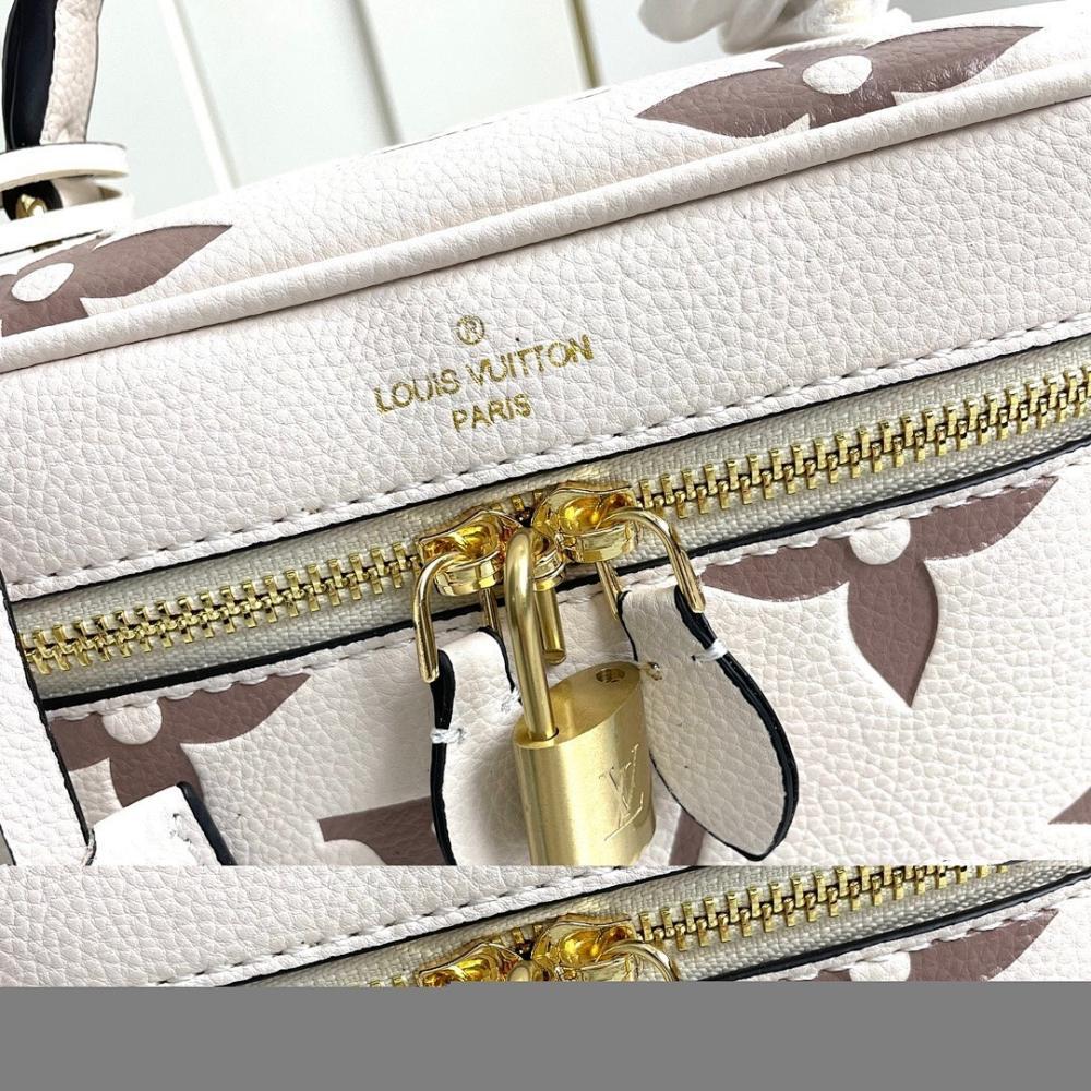 Classic Luxury Leather Shoulder Bag