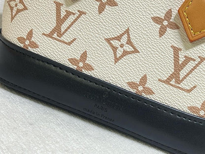 Diane Leather Shoulder Bag