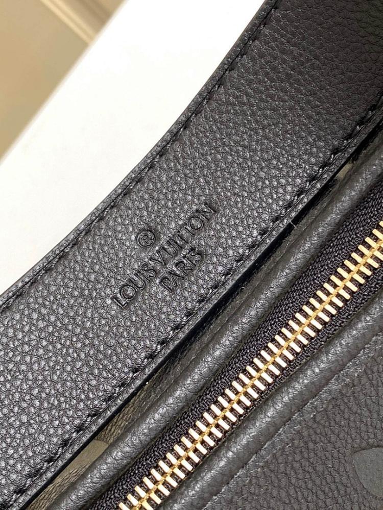 Elegant Refined Leather Top Handle Bag