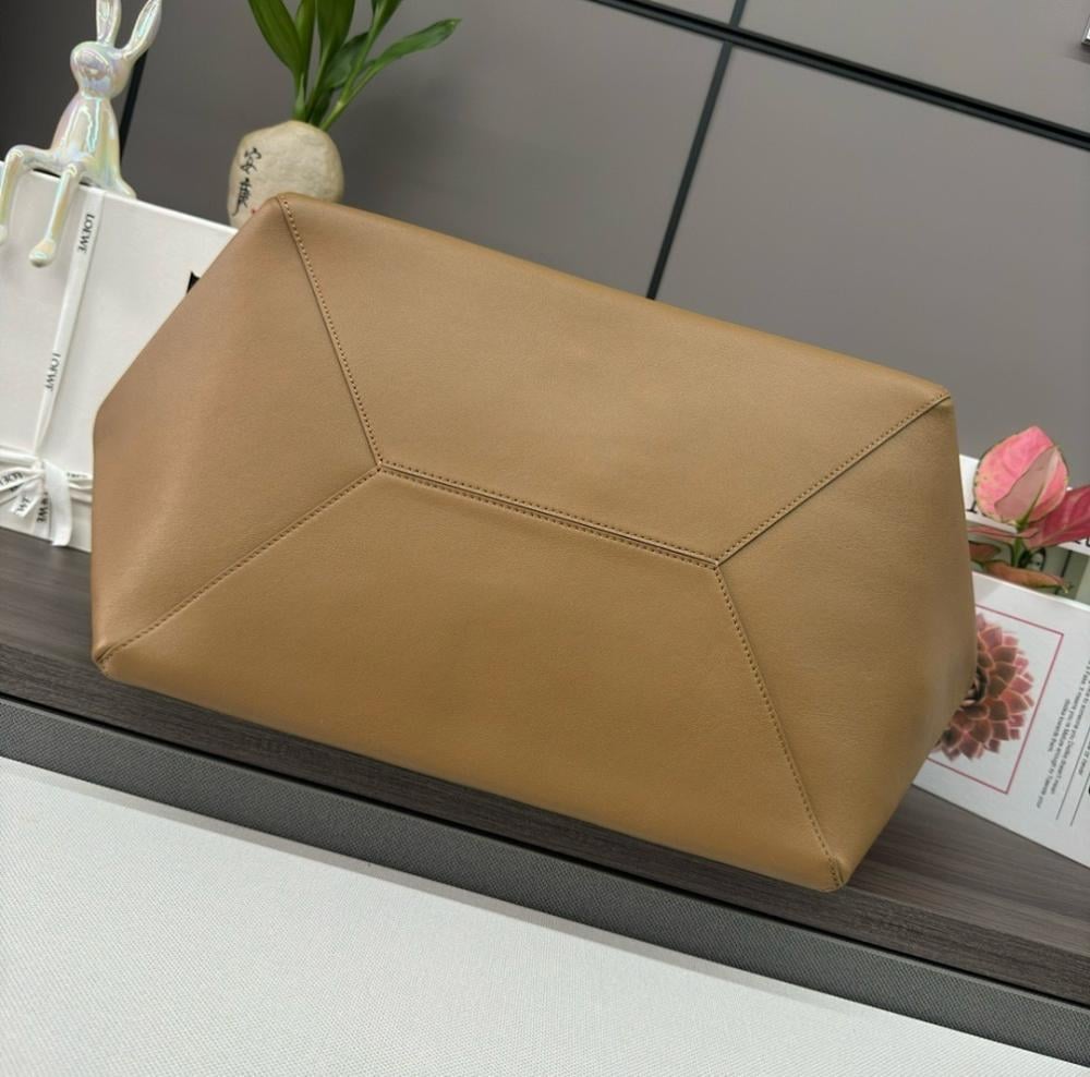 Italian-Inspired Elegant Leather Shoulder Bag