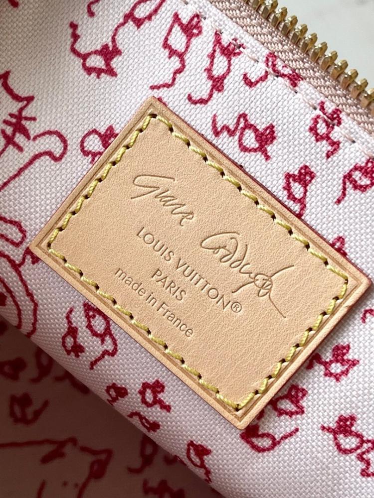 Alma Leather Shoulder Bag