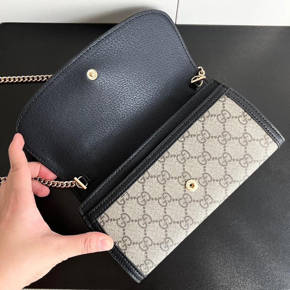 Alma Crossbody Bag