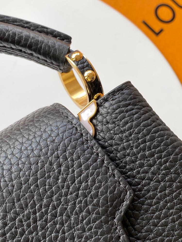 Capucines Calfskin Wallet