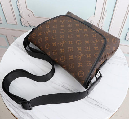 Modern Italian-Inspired Canvas Shoulder Bag
