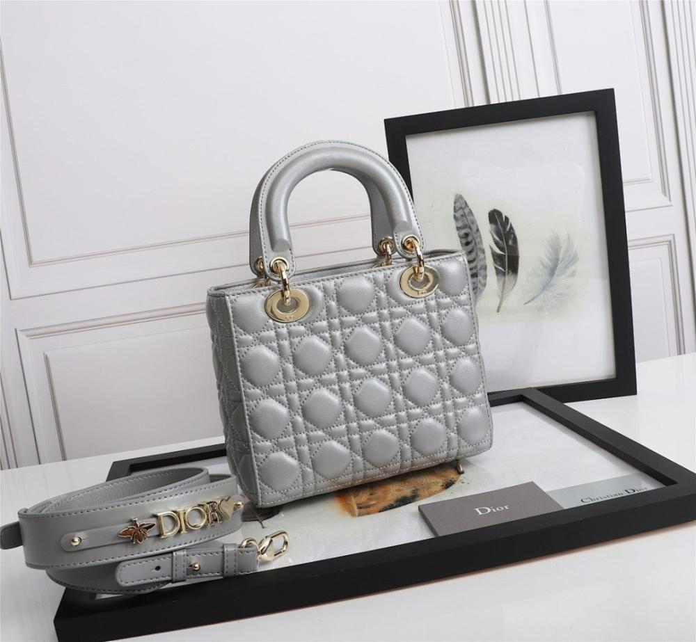 Modern Luxury Gold Leather Shoulder Bag