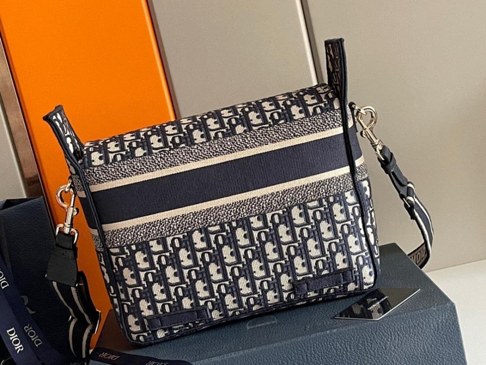 Stylish Premium Gold Shoulder Bag