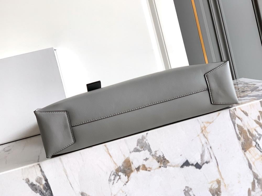Luxury Elegant Leather Tote Bag
