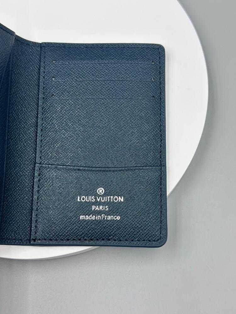 Modern Silver Monogram Wallet – Special Edition