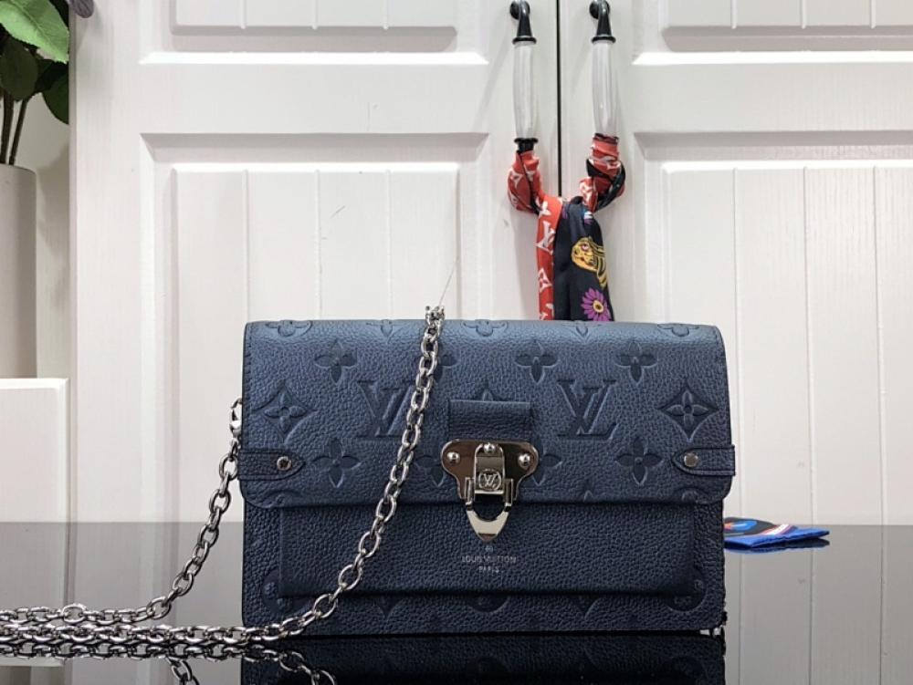 Elegant Crossbody Bag