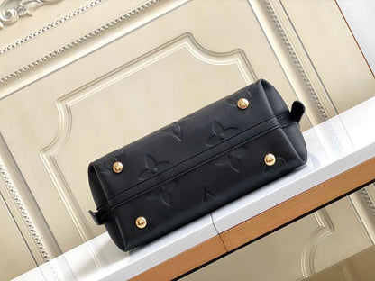 Elegant Refined Leather Top Handle Bag