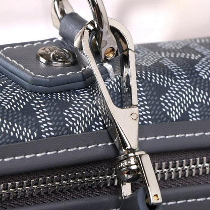 Modern Black Leather Shoulder Bag – Special Edition