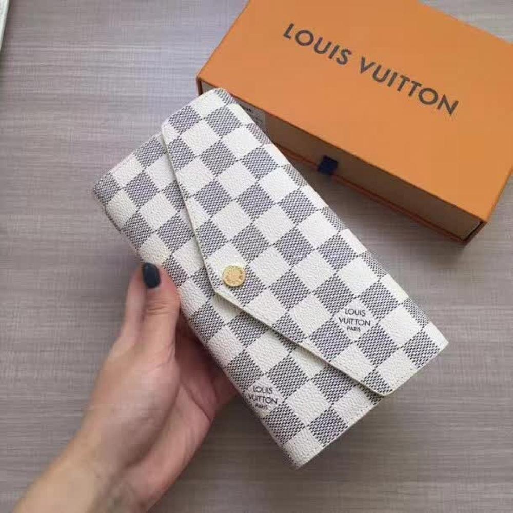Italian-Inspired Stylish Monogram Wallet