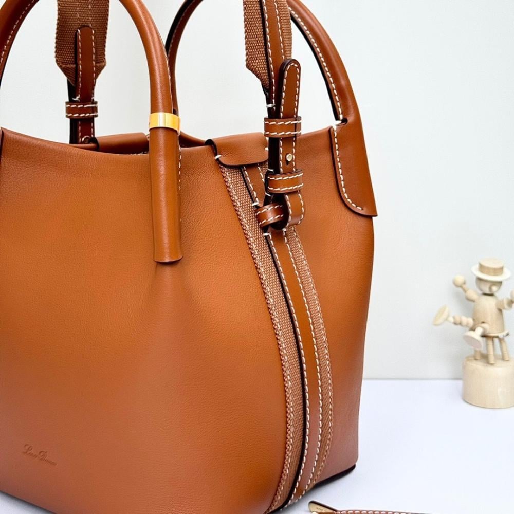 Luxury Stylish Gold Calfskin Shoulder Bag