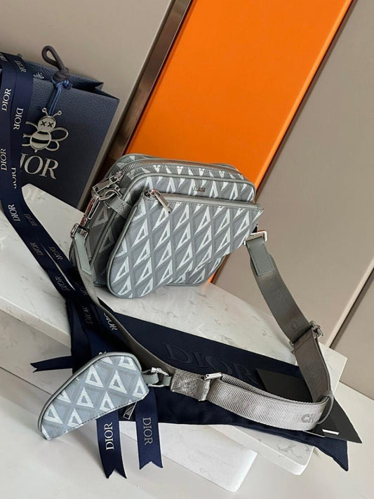 Saddle Leather Shoulder Bag