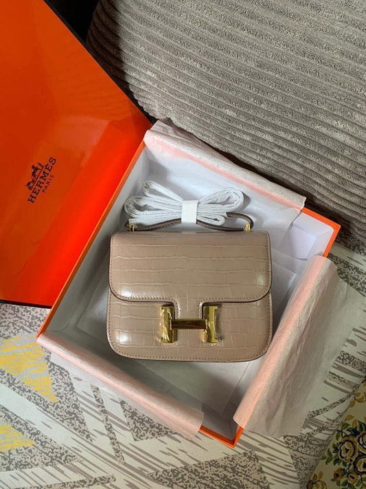 Stylish Refined Gold Leather Shoulder Bag