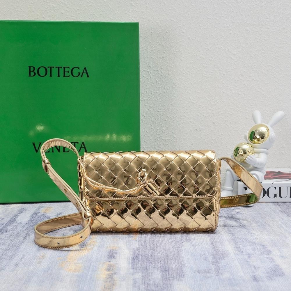 Luxury Shoulder Bag – Limited Edition