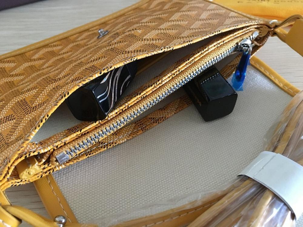 Modern Leather Crossbody Bag